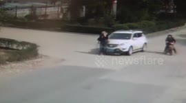 Man somehow survives brutal car accident