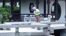 Walking from past to present -- Rediscover Hong Kong with volunteer tour guide