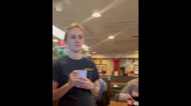 Waitress gets massive tip from customers