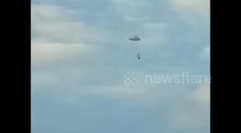 Hydrogen balloon crash in China leaves worker injured