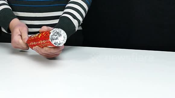 Make a Simple Party Popper by Your own hands for celebration!