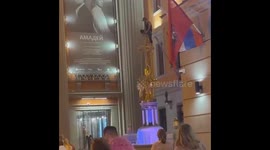 Clumsy vandal breaks bones after climbing and shattering historic sculpture