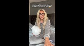 British influencer, 24, who plays bingo 14 times a WEEK wins THOUSANDS Part 1/2