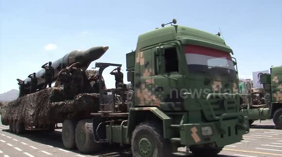 Yemen's Houthis parade military strength shortly after peace talks with ...