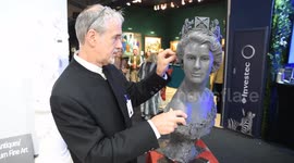 The Queens bust goes on a Royal Tour
