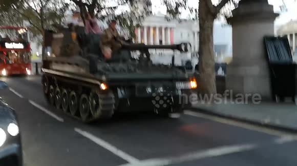 Anti-Ulez tank drives through London's West End, dodging emissions charge