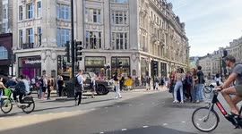 Group of teens stop traffic to make music video in the middle of Oxford Circus