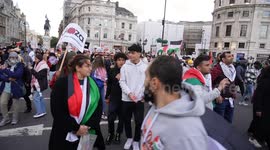 Palestinian protesters take over Trafalgar Square