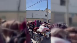 People Head South To Flee Israeli Raids in Gza, Palestine