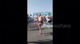 Man astoundingly finishes marathon barefoot with mouth sealed in just 3.5 hours