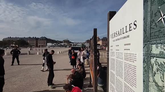 Bomb threat sees Versailles Palace evacuated for 2nd time in few days