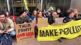 Greta Thunberg joins protest in Canary Wharf days after arrest