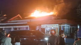 Electrical short circuit triggers local house fire in Indonesia