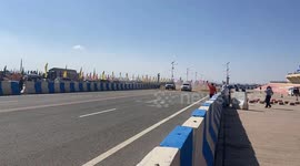 Alxa Heroes Club showcases thrilling car obstacle jumps in Inner Mongolia