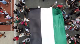 Protest against the Israeli massacre in the Gaza Strip that has killed more than eight thousand Palestinians, including 3,500 children, according to local sources.