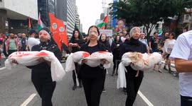 Protest against the Israeli massacre in the Gaza Strip that has killed more than eight thousand Palestinians, including 3,500 children, according to local sources.