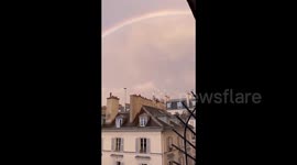 US: Huge Rainbow Spotted Over Paris After Storm Ciarán