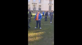 Far-right clashes with police near Cenotaph as nationalist chants erupt: 'you're not British anymore'