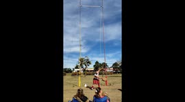 Texan caberman triumphs in highland games sheaf toss: a 32-foot victory!