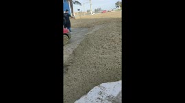 Driver enjoys rare sea foam drive in Saquarema, Brazil