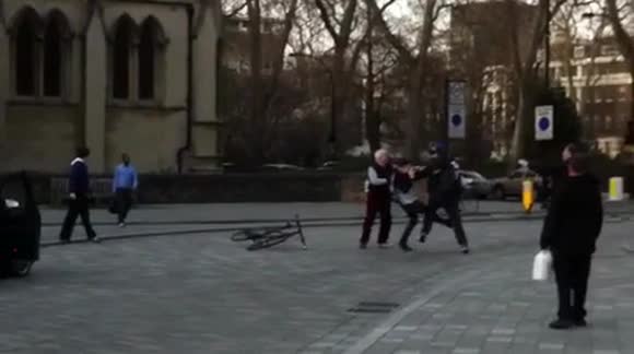 Old guy road rage fights cyclist in London HQ 