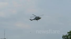 Helicopter Delivers Important Passenger Near Buckingham Palace