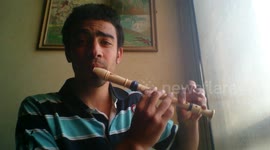 Man beatboxes Mozart's Symphony No. 40 while playing the recorder
