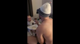 Dad finds a clever way to grab baby's attention during mealtime *Wholesome*