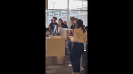 Passengers face delays and frustration at Tullamarine Airport, Melbourne