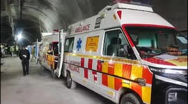 Indian Rescuers Reach Trapped Tunnel Workers