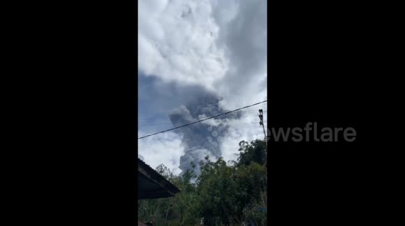 Mount Marapi, West Sumatra Erupts, 75 Residents Trapped