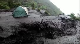 Mount Merbabu flash flood video: campers face danger amidst rain and deforested terrain