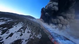 Spectacular Etna eruption shot on FPV drone