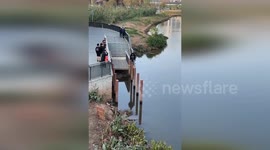 Parkour wannabe falls into river during failed free-running stunt