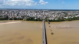 Drought reduces water volume and forms sandbanks on the Doce River in Linhares