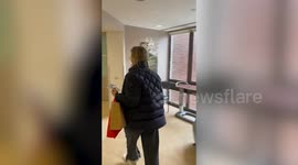 New mum bursts into tears when pregnant sister surprises her at hospital birth