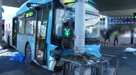 1 killed, 15 injured in S. Korea's bus accident