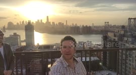 'This is what selfie sticks were made for!' The entire Manhattan skyline