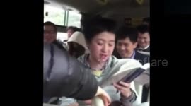 Chinese woman reads English loudly on bus, annoying other passengers