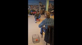 Don't forget the power of play! Joël shows that you can activate the elderly in a playful way! Let's Go!