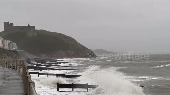 Storm Gerrit making landfall in north Wales with 70mph wind warnings ...