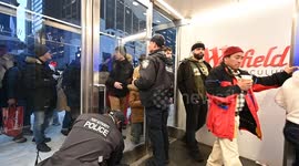 Oculus Doors Shut By Police Against Pro-Palestenian Protesters in NYC, USA