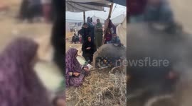 Women Resort to Traditional Baking Methods Amid Gas Shortage in Gaza