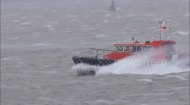 Pilot boat battles Storm Henk winds off Kent, UK