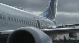 Plane Inspected After Mid-Air Blowout in Oregon, USA