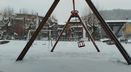 Strong snow disturbance hits central/southern Italy, causing inconvenience to traffic and the population. In the video intense snowfall in Roccaraso.