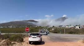 Raging wildfires threaten homes in Pringle Bay, South Africa