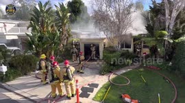 Firefighters Successfully Contain Residential Fire in Thousand Oaks, USA