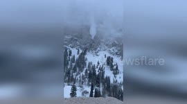 Terrifying Avalanche in Cottonwood Canyons, USA