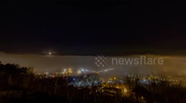 Amazing footage of fog covering the city of Oslo in Norway